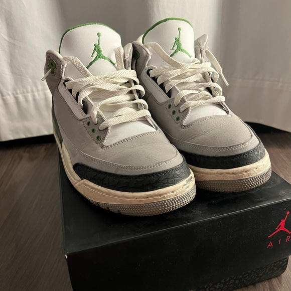 Jordan 3 Chlorophyll Size 10 - Picture 3 of 7